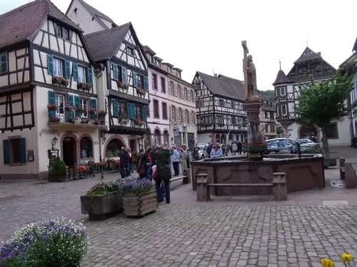 la roseraie - Photo 1