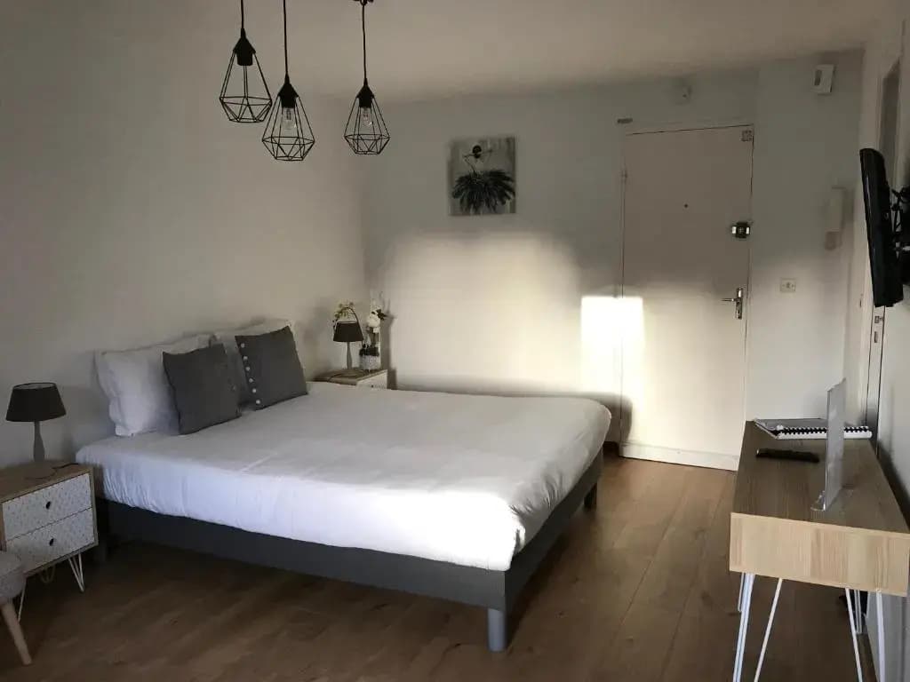 Hôtel Abat Jour - Photo 1