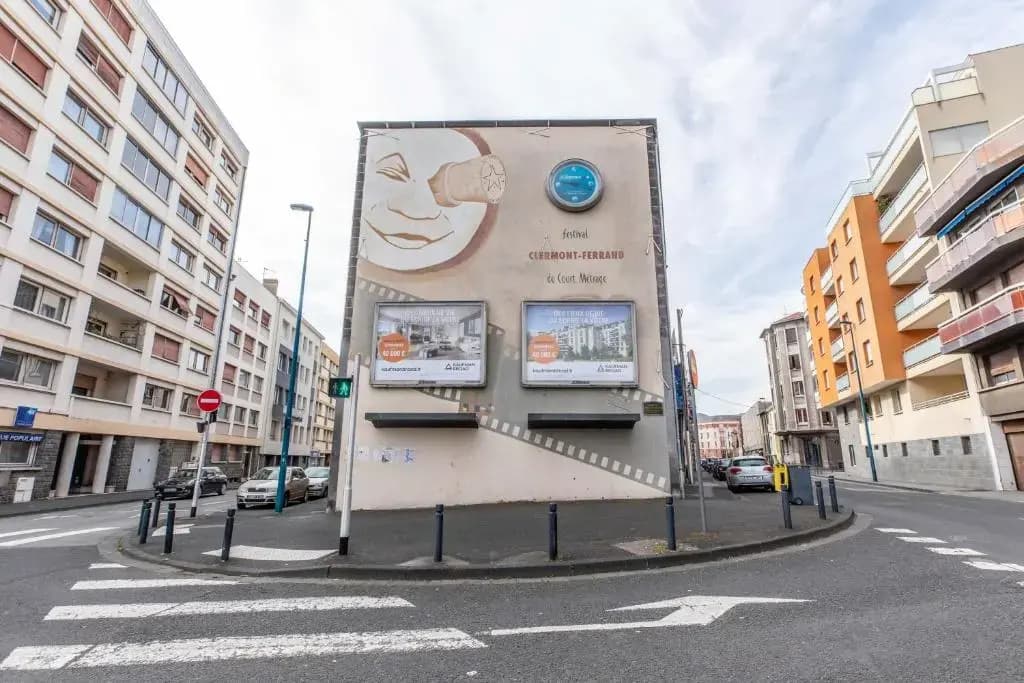 F2 Court Metrage Centre Ville Clermont-Fd - Photo 1