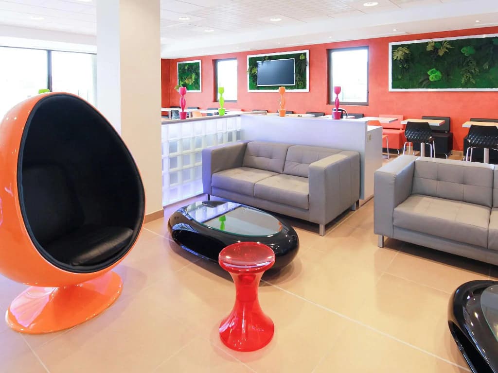 Ibis Styles Flers - Photo 1