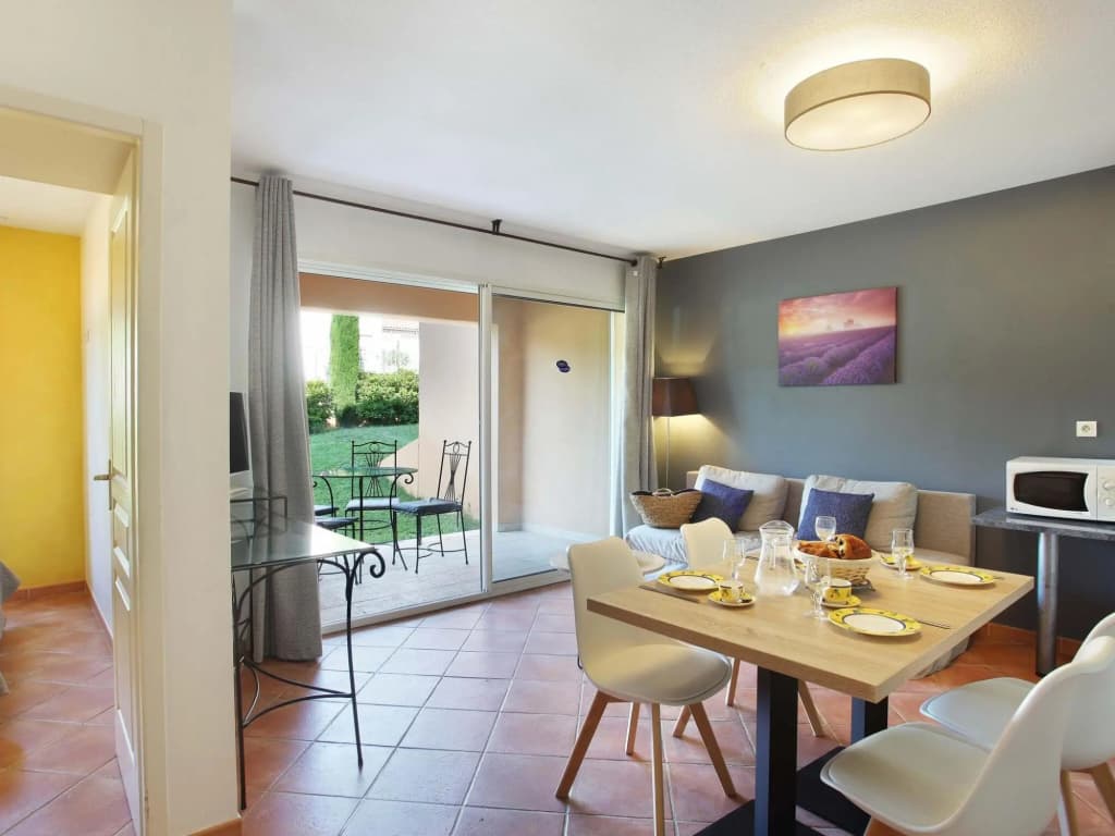 Apartment in Greoux-les-bains Near Lakes - Photo 1