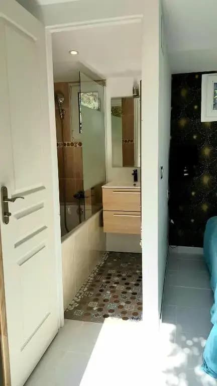 Guest House bedroom Riviera - Private Entrance - Photo 1