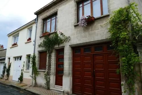 Studio proche gare St Jean - Photo 1