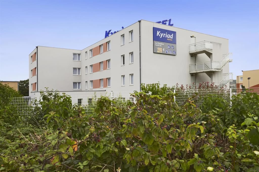 ibis Styles Clermont Ferrand Sud La Pardieu - Photo 1