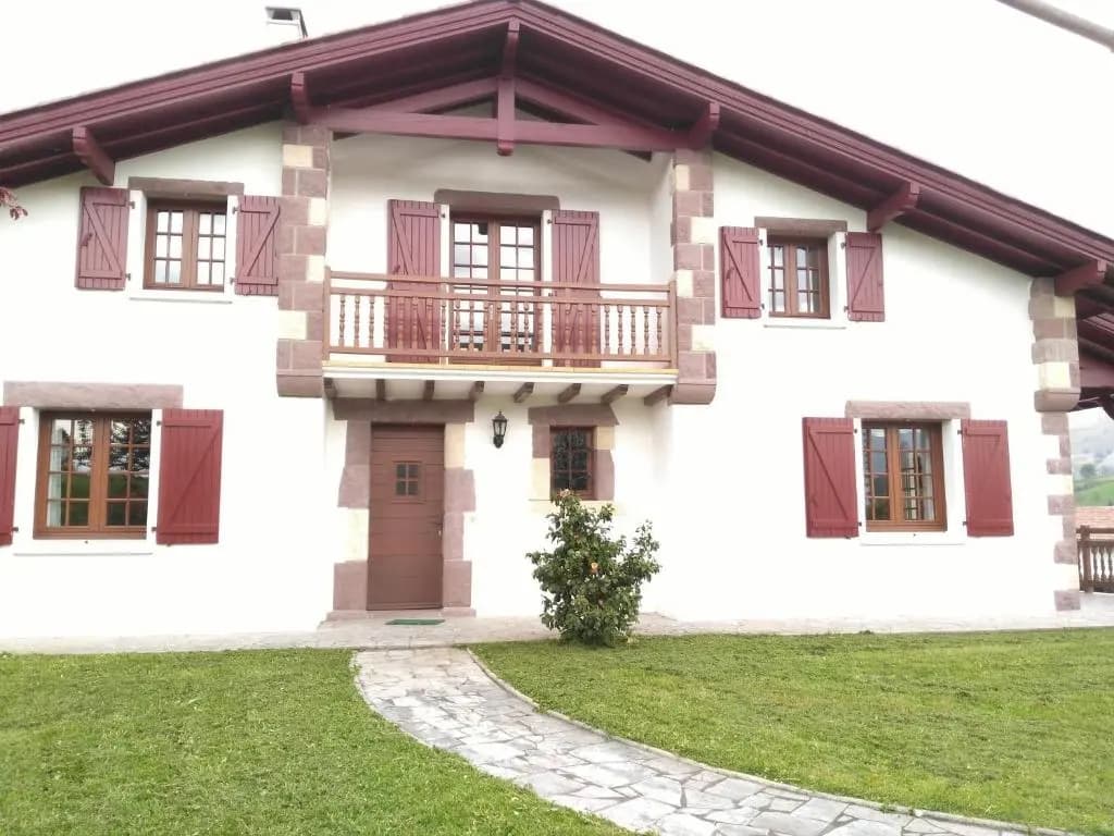 Location d'une maison typique du Pays Basque - Photo 1