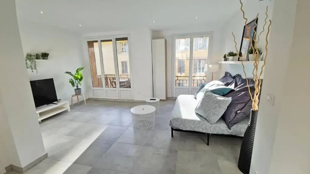 Maxbnb - T2 Balcon 50m2 - Climatise - Ouest - - Photo 1