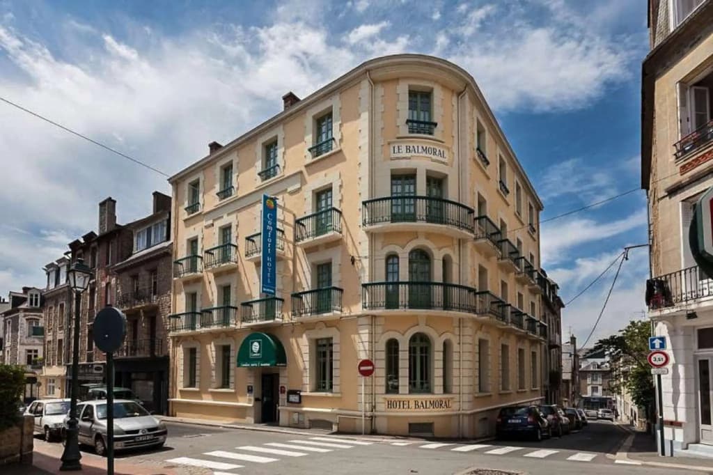 Hôtel Dinard Balmoral - Photo 1