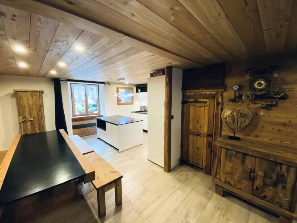 Grange authentique au coeur d'un charmant village savoyard - 4 Pièces 6 personnes 27 - Photo 1