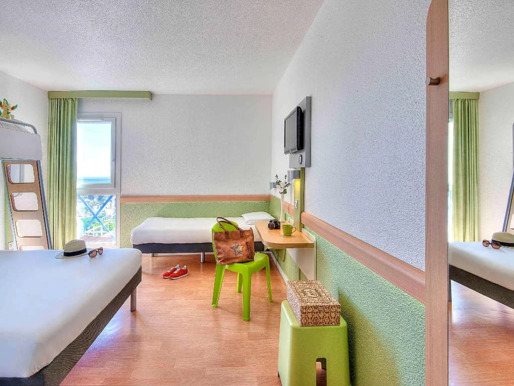 ibis budget Cannes Mougins - Photo 1