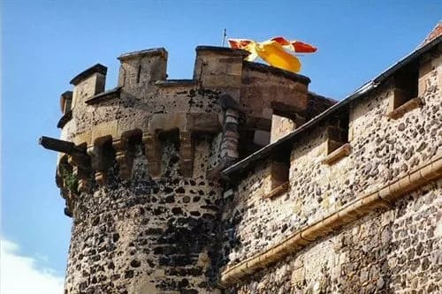 Château Royal de Saint-Saturnin - Photo 1