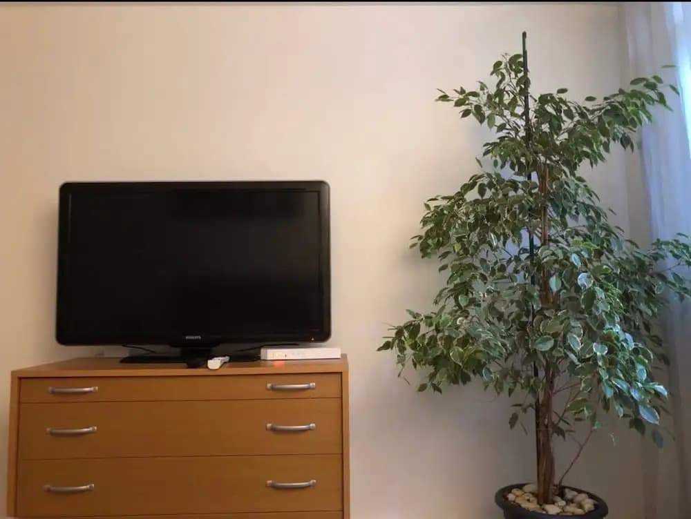 Une chambre dans un appartement, chez l’habitant - Photo 1