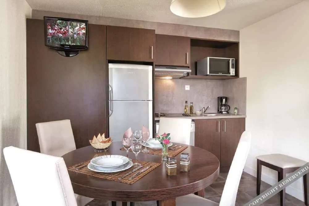 Park & Suites Village La Rochelle Marans - Photo 1