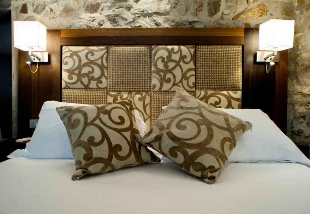 B Lodge Hotel - Photo 1