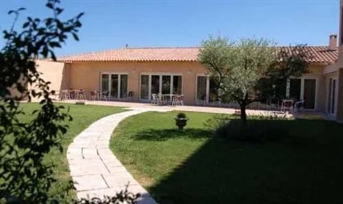 Hôtel-Restaurant La Goutte d'Eau - Photo 1