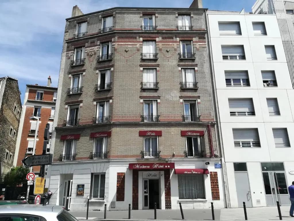 Hotel Moderne - Photo 1