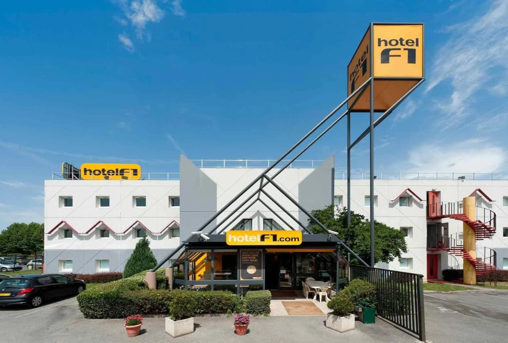 hotelF1 Paris Gennevilliers - Photo 1