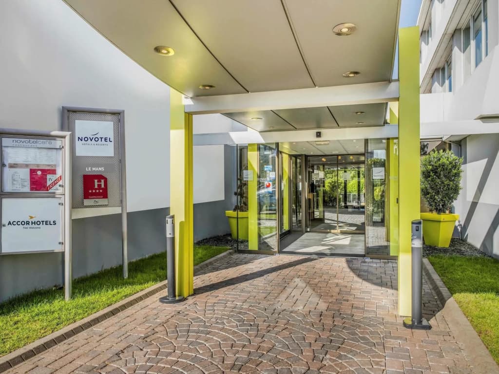 Novotel Le Mans - Photo 1