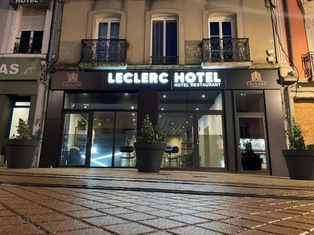 Leclerc hôtel - Photo 1