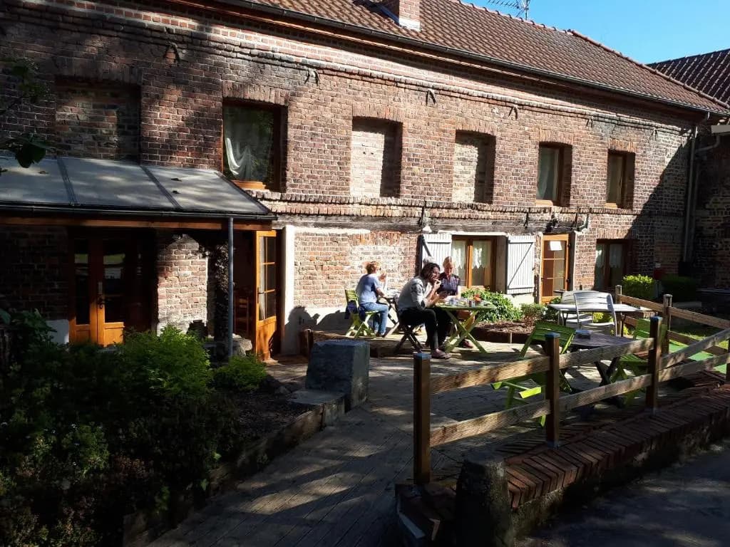 Auberge du Bord des Eaux - Photo 1