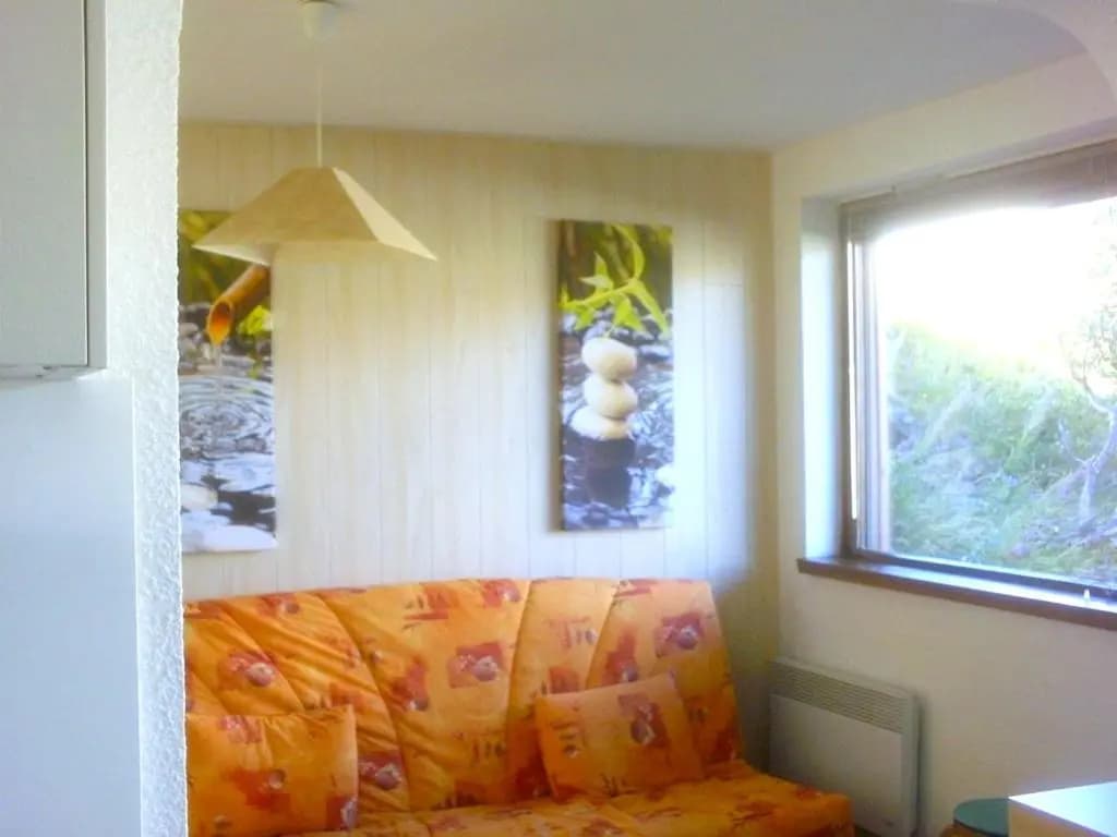 Apartment With 2 Bedrooms in Huez, With Wonderful Mountain View and Fu - Photo 1