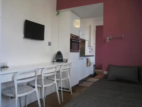 At Home in Paris - Photo 1