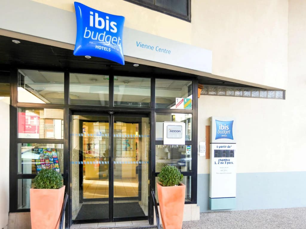 ibis budget Vienne Sud - Photo 1