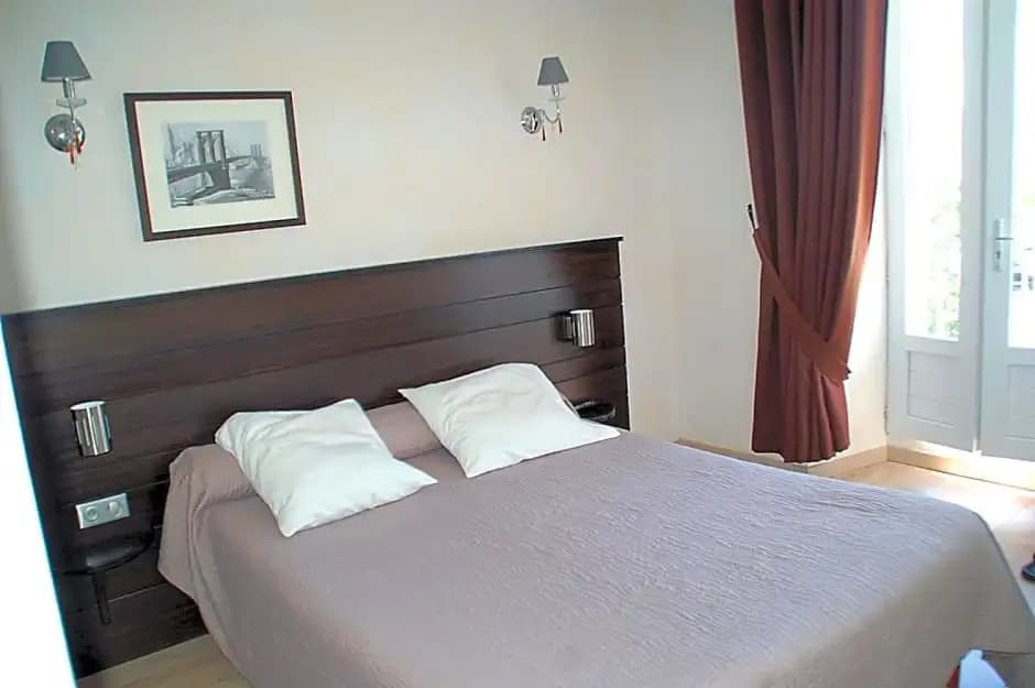 L'Europe Hotel Restaurant - Photo 1
