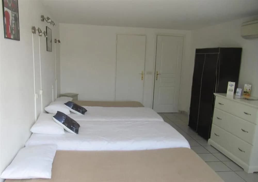 Hotel Royal Residence - Photo 1