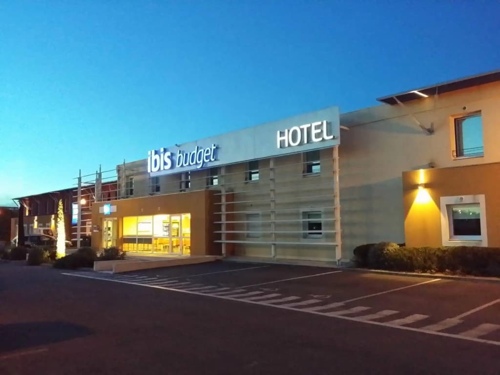 ibis budget Saint Maximin la Sainte Baume - Photo 1