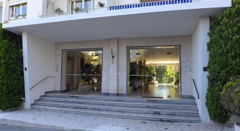 La Tour Sarrasine - Photo 1