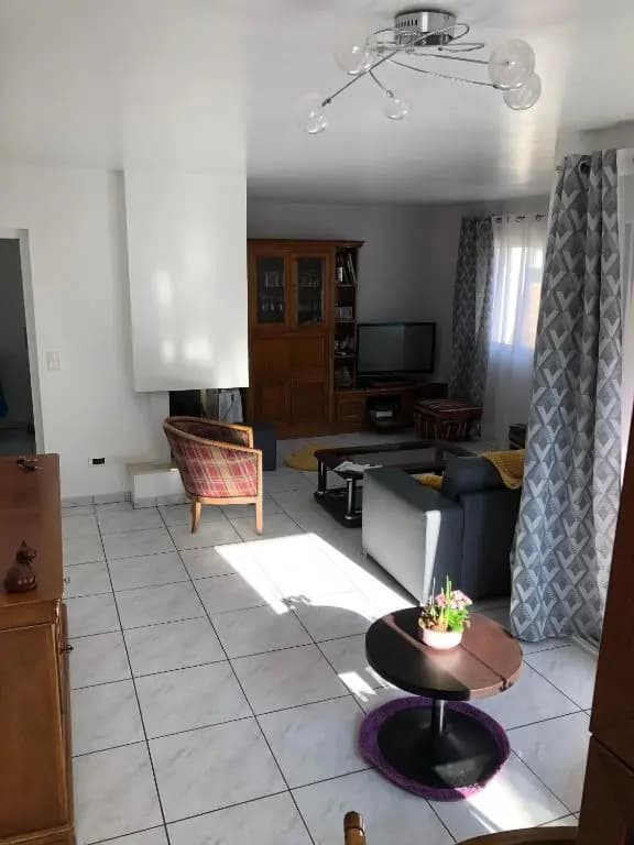 Maison 4 Chambres - Photo 1