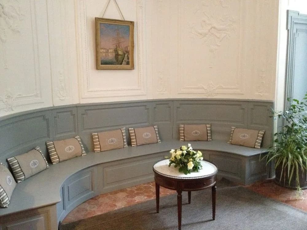 Château de Jouques - Photo 1