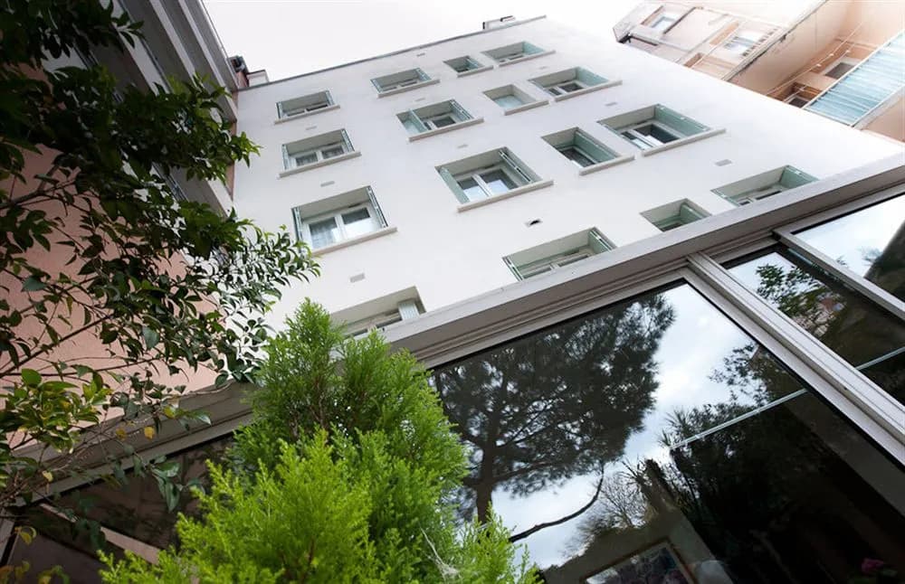 Garden Hotel - Photo 1
