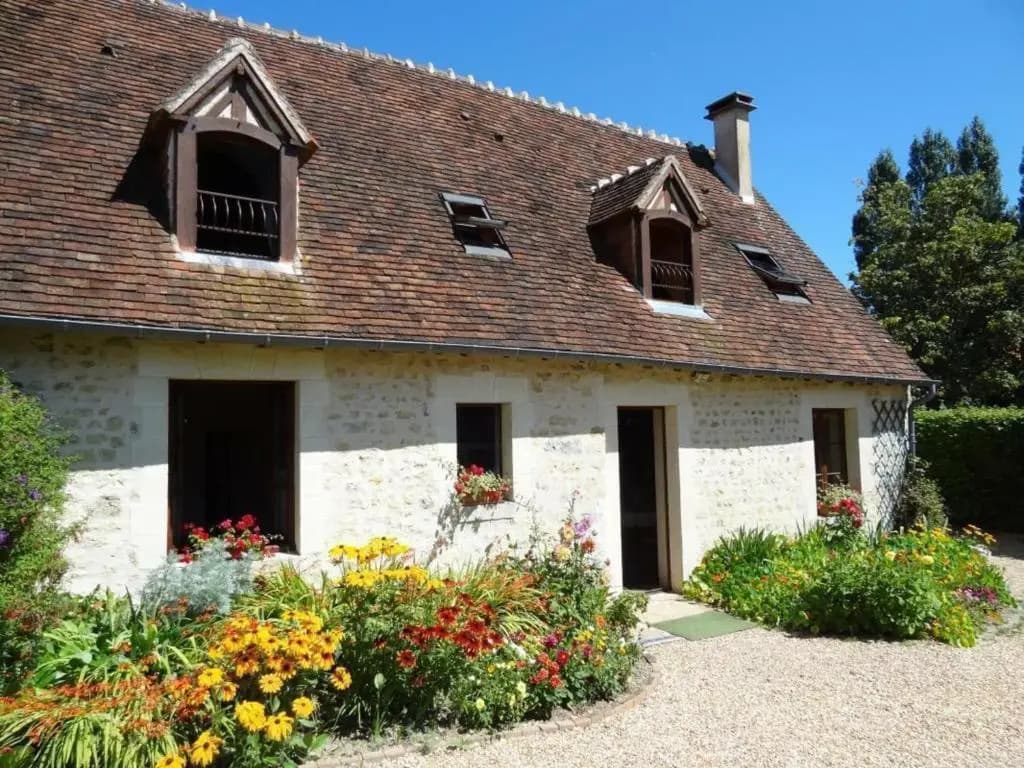 Gîte Saint-Jouin-de-Blavou, 5 pièces, 8 personnes - FR-1-497-38 - Photo 1