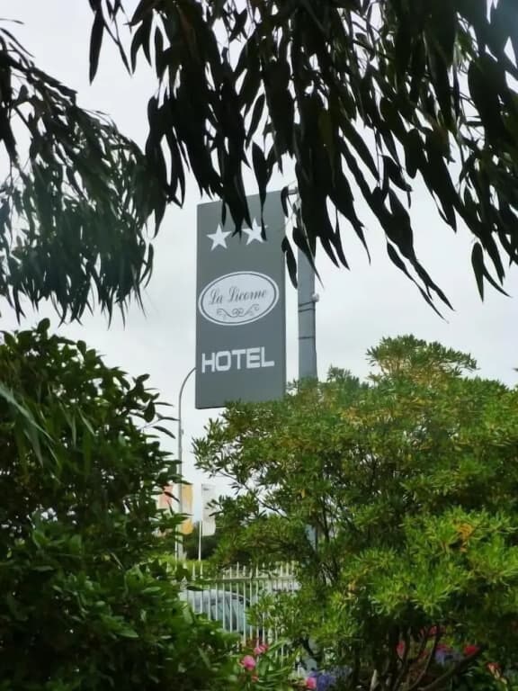 Hotel a Licorne - Photo 1