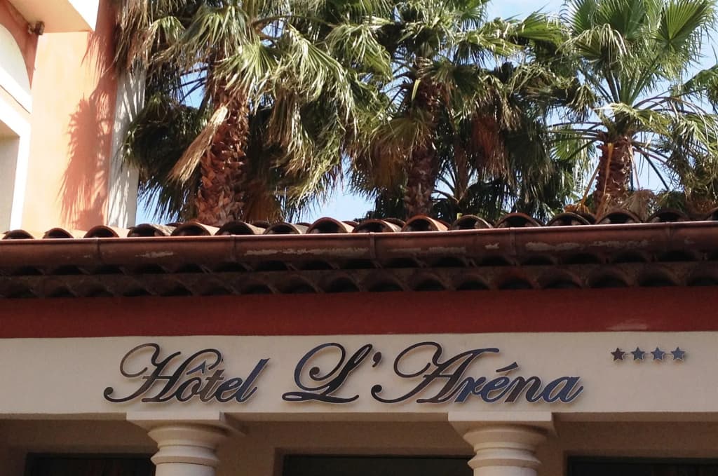 Hôtel l'Arena - Photo 1