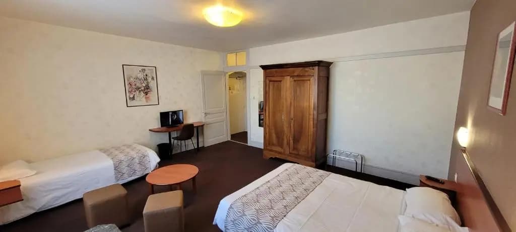Nouvel Hotel - Photo 1