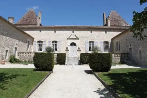 Chateau Secretary - Photo 1