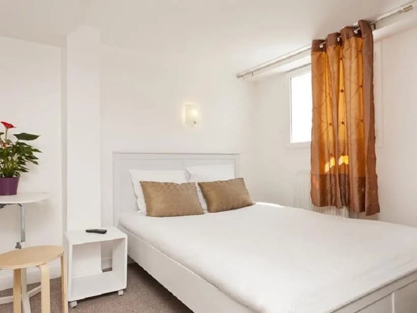 Hotel Petit Bastille - Photo 1