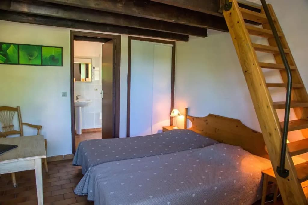 Hotel L'escarbille - Photo 1