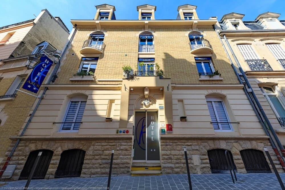 Hôtel Azur Reims - Photo 1