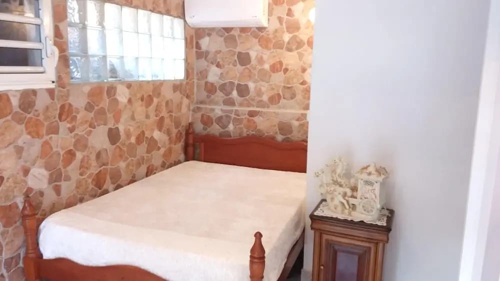 Studio in Bouillante, With Enclosed Garden and Wifi - Photo 1