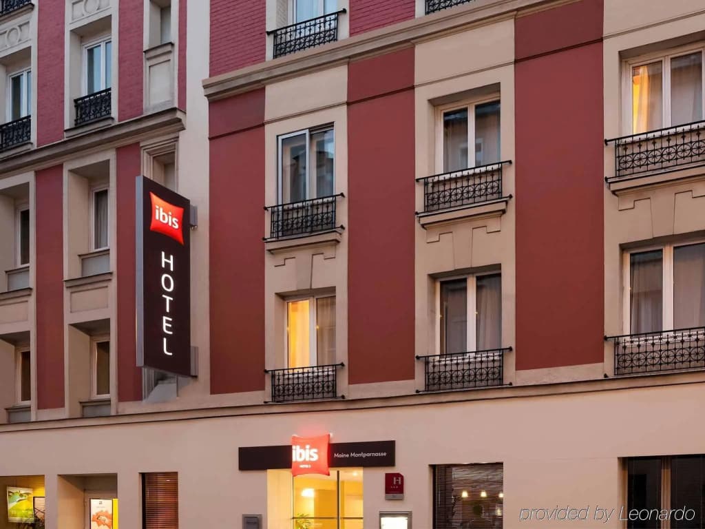 ibis Paris Maine Montparnasse 14ème - Photo 1