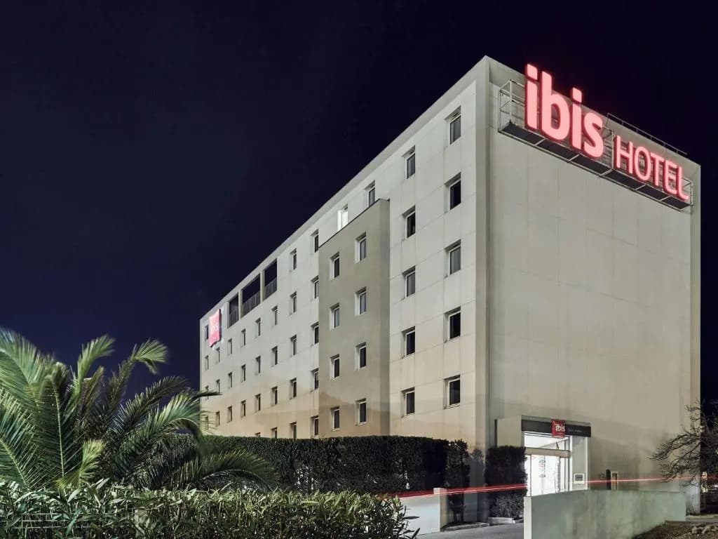 ibis Toulon La Valette - Photo 1