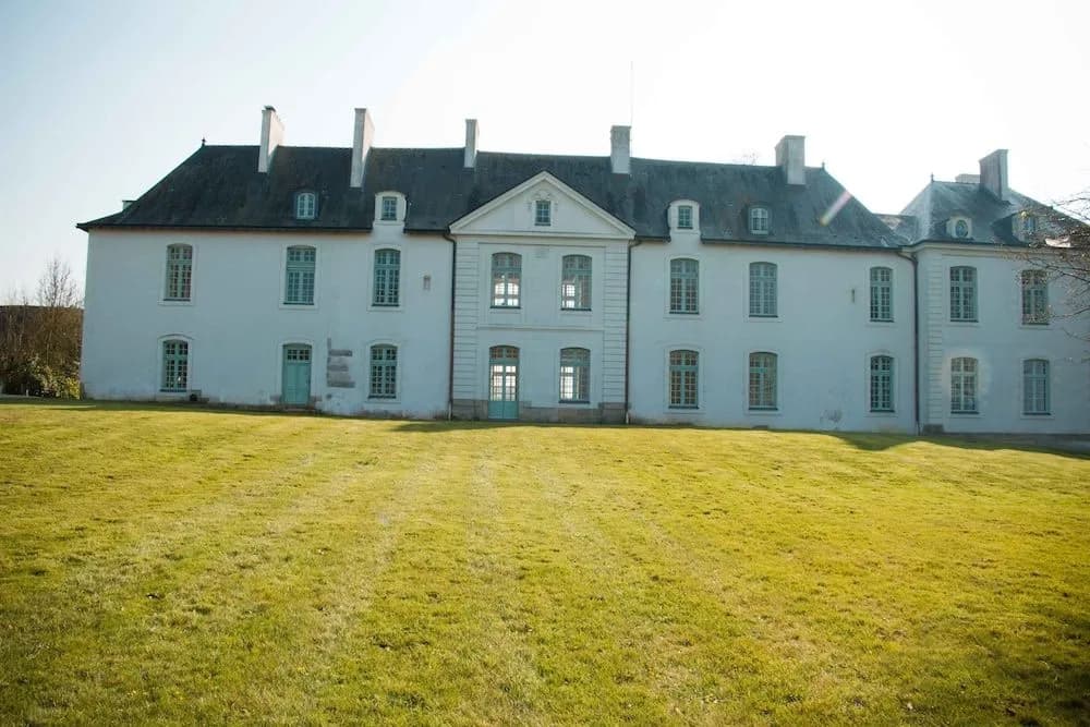 SURPRENANTES - Château du Pé - Photo 1