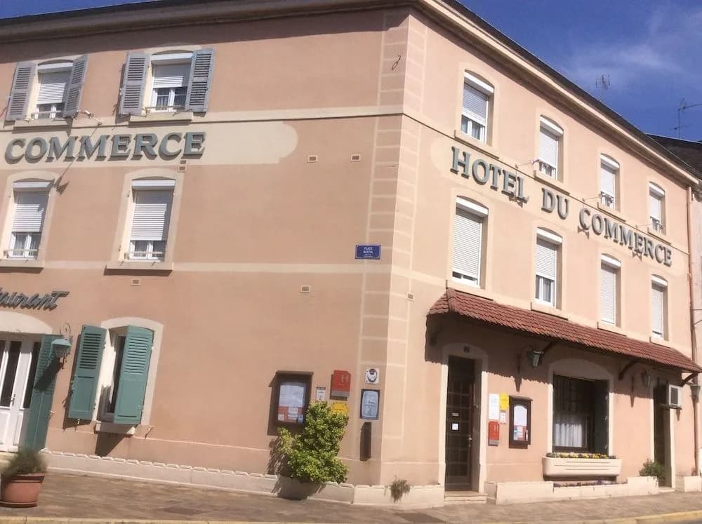 Hôtel Du Commerce - Photo 1