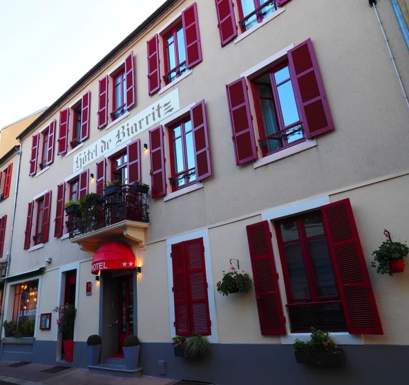 Hotel Le Biarritz - Vichy - Photo 1