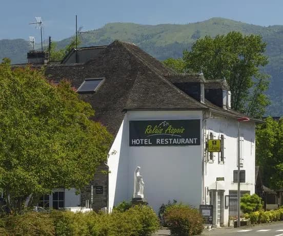 Logis Hotel Au Relais Aspois - Photo 1