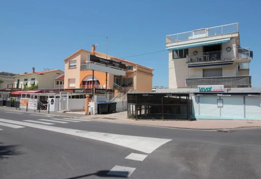Studio climatisé tout confort à 2 pas de la mer avec parking privé - Photo 1