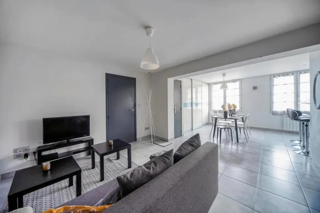 La Chalaronne - appartement au coeur de la cité médiévale - Photo 1